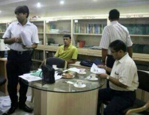 income-tax-raid-at-bhai-thakurs-house-office-1